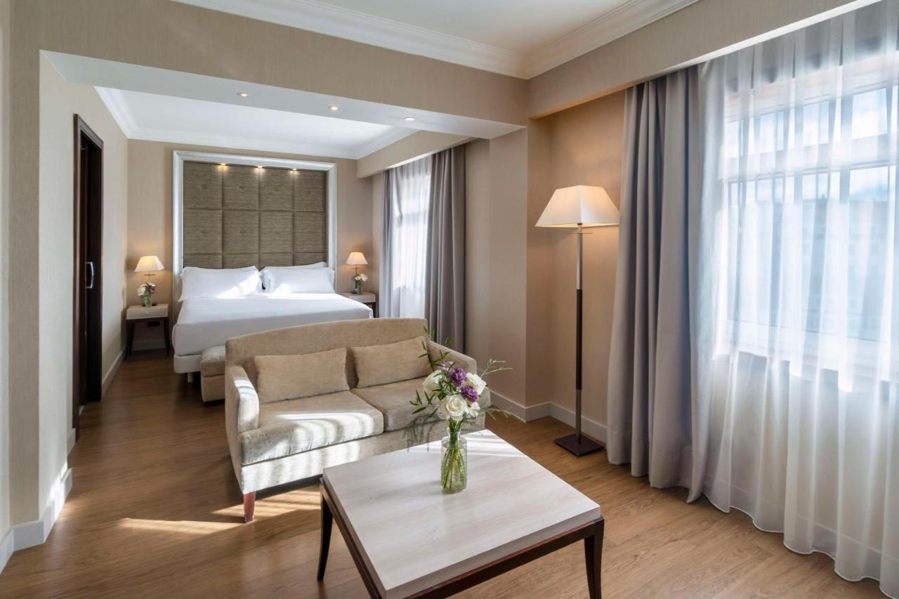 Nh Collection A Coruna Finisterre Екстер'єр фото A suite at the hotel