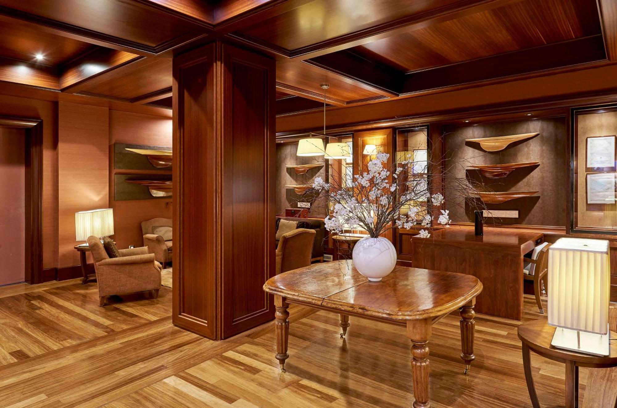 Nh Collection A Coruna Finisterre Екстер'єр фото The interior of the lounge